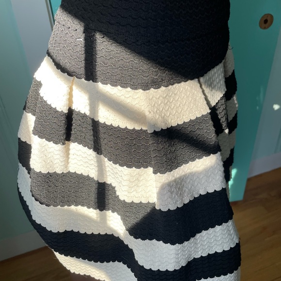 Bloomendales Aqua black white skirt - Picture 4 of 8